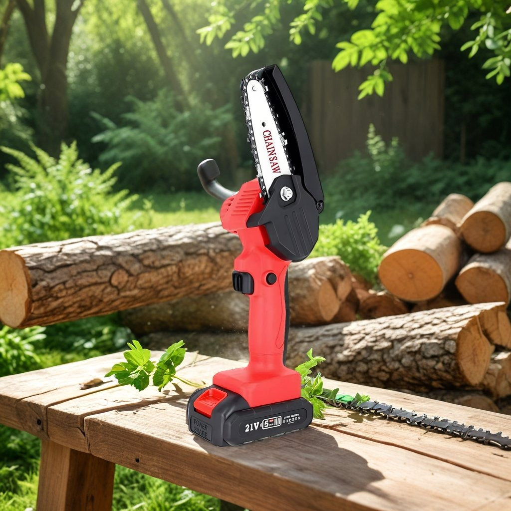 CORDLESS CHAINSAW