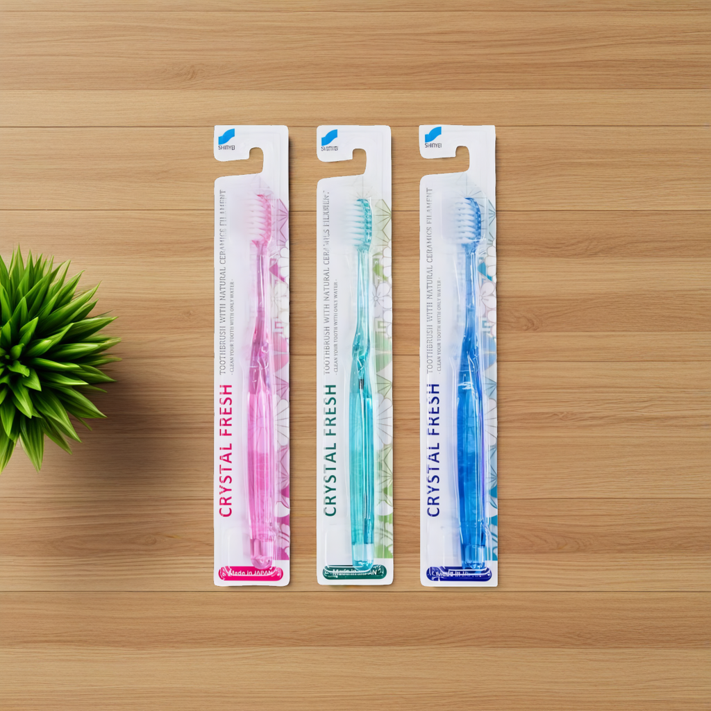 Szczoteczka do zębów Crystal Fresh z włosiem z naturalną ceramiką - 1 sztuka (Kolor: rozowa)